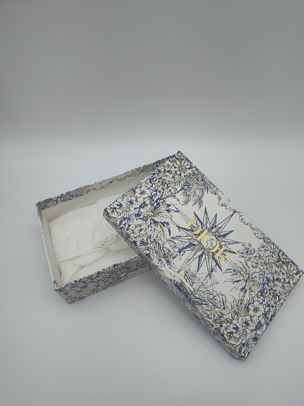 DIOR Toile de Jouy Limited Edition Gift Box Tissue Paper Gold Seal Blue White